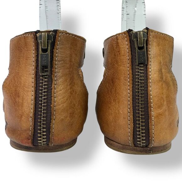 Bed Stu Soto Brown Tan Rustic Leather Sandal Flat Studded Distressed Gladiator 9 - Picture 10 of 14
